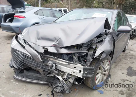 2020 Toyota Camry Le из США, поврежденный, VIN 4T1C11AK7LU998995